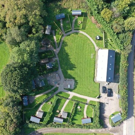 Modern Studio Apartment Set Beneath The Black Mountains A Stones Throw From The Offas Dyke Path Clodock Exteriér fotografie