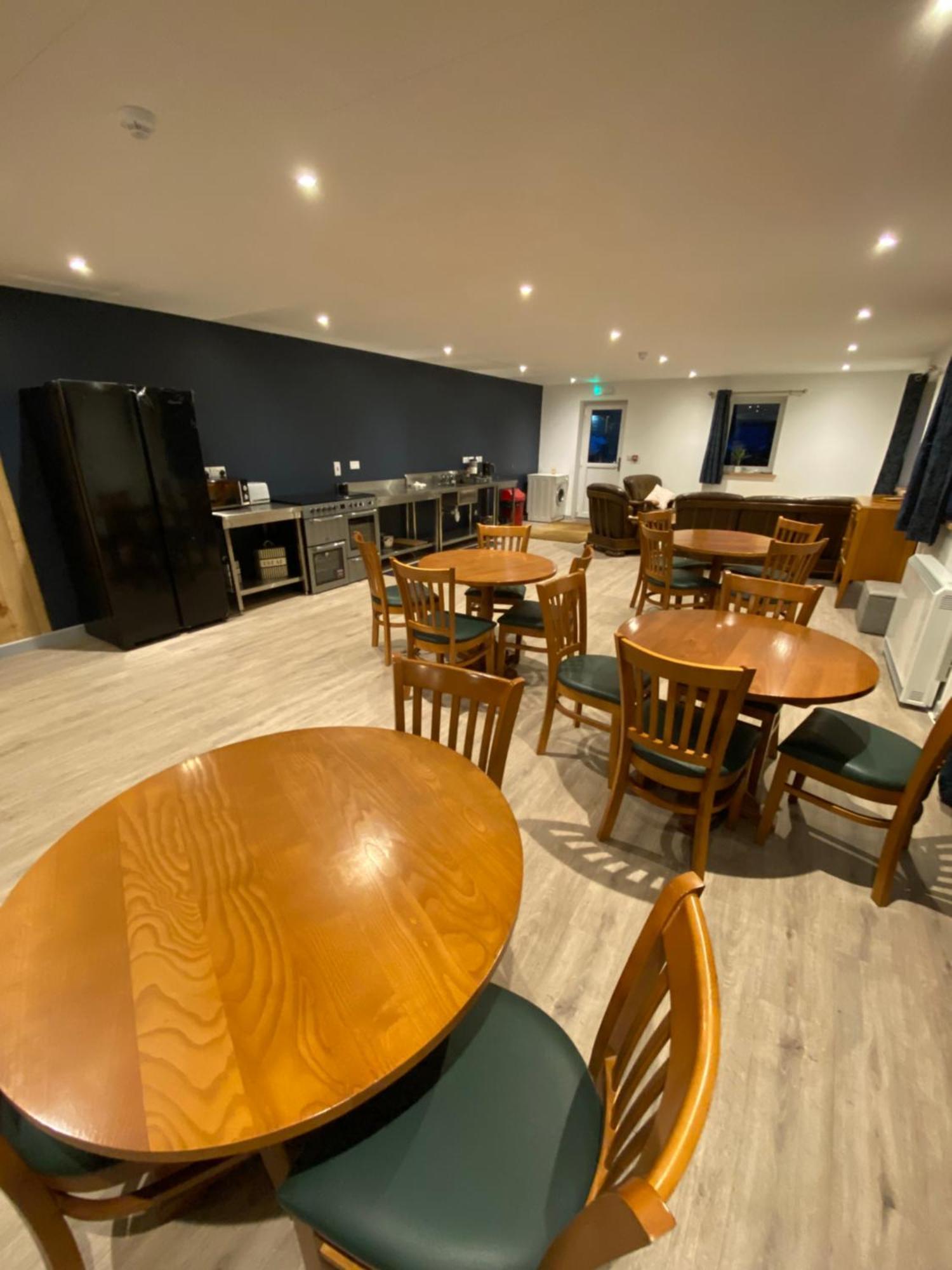 Modern Studio Apartment Set Beneath The Black Mountains A Stones Throw From The Offas Dyke Path Clodock Exteriér fotografie