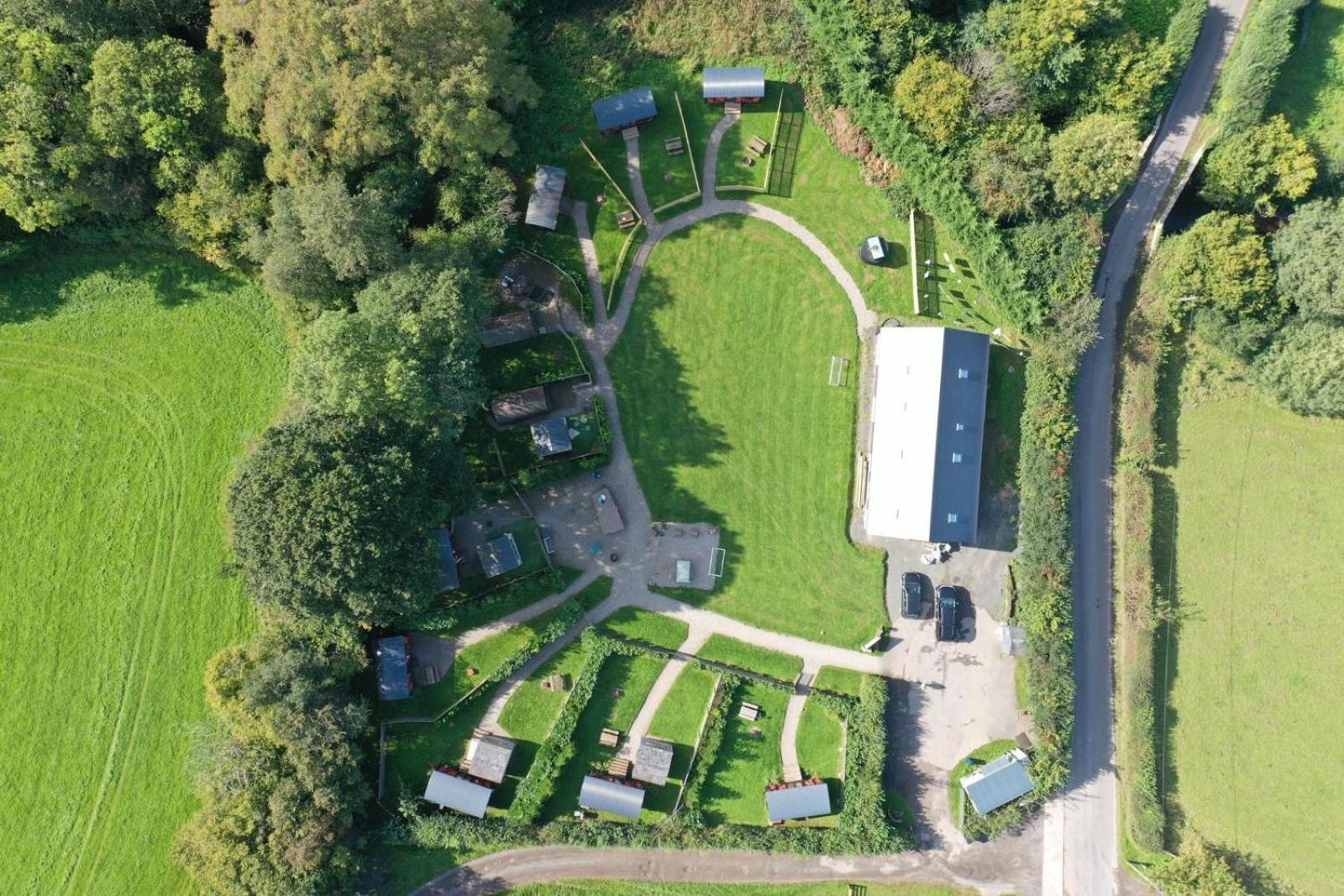 Modern Studio Apartment Set Beneath The Black Mountains A Stones Throw From The Offas Dyke Path Clodock Exteriér fotografie