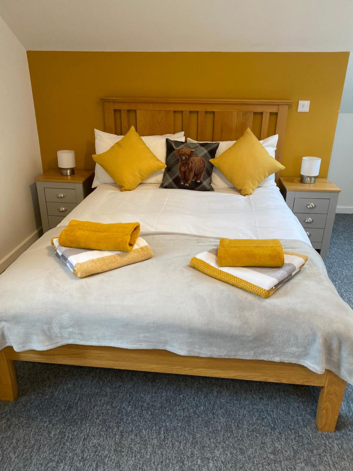 Modern Studio Apartment Set Beneath The Black Mountains A Stones Throw From The Offas Dyke Path Clodock Exteriér fotografie