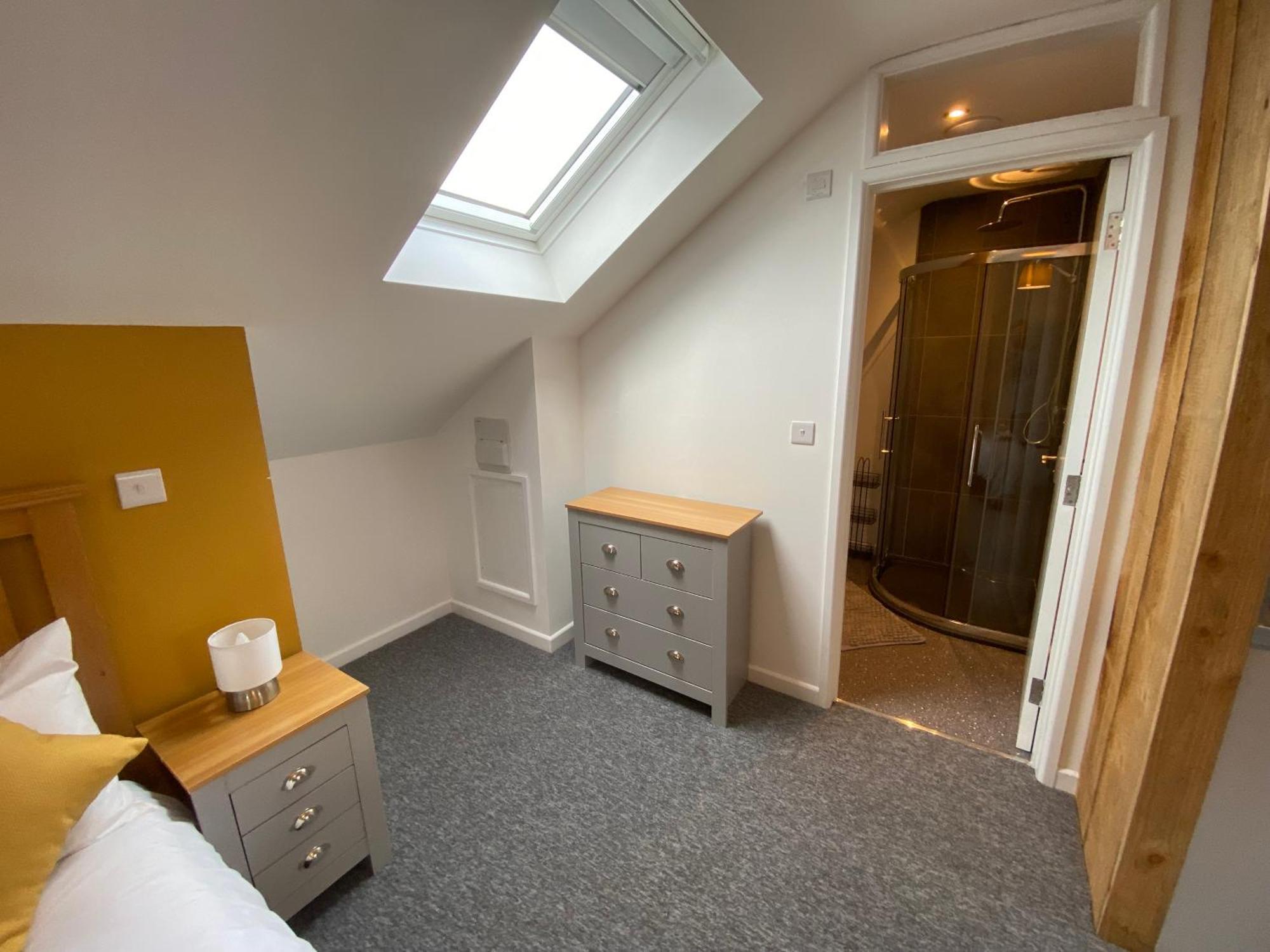 Modern Studio Apartment Set Beneath The Black Mountains A Stones Throw From The Offas Dyke Path Clodock Exteriér fotografie